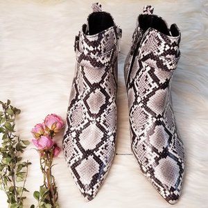 Circus by Sam Edelman Women's Kingston bootie Sz 6